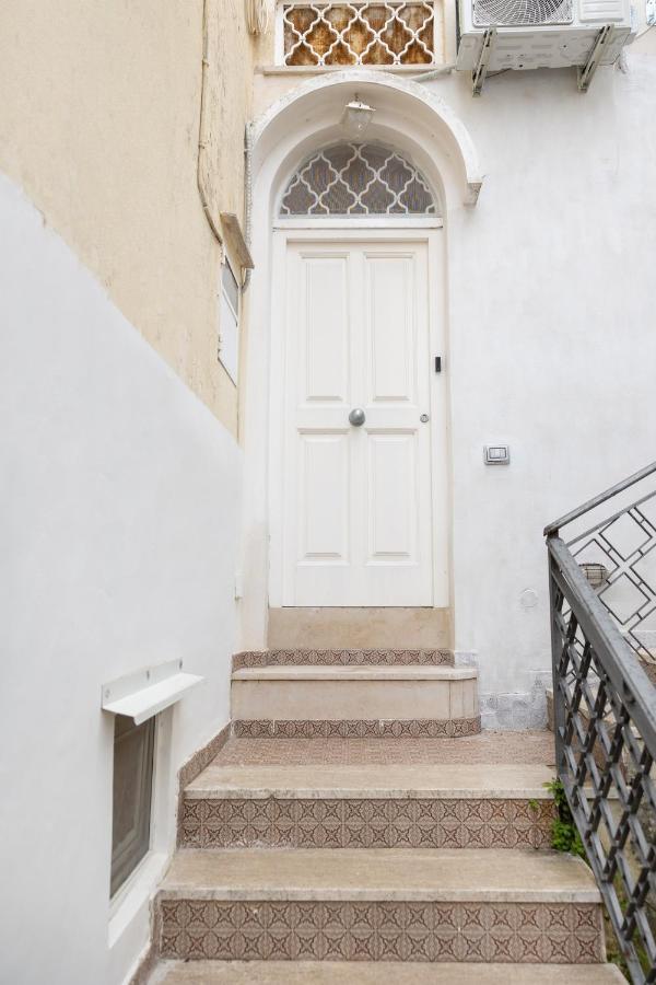 Vivimihome - Appartamento A Capri A Pochi Passi Dalla Piazzetta Exterior photo